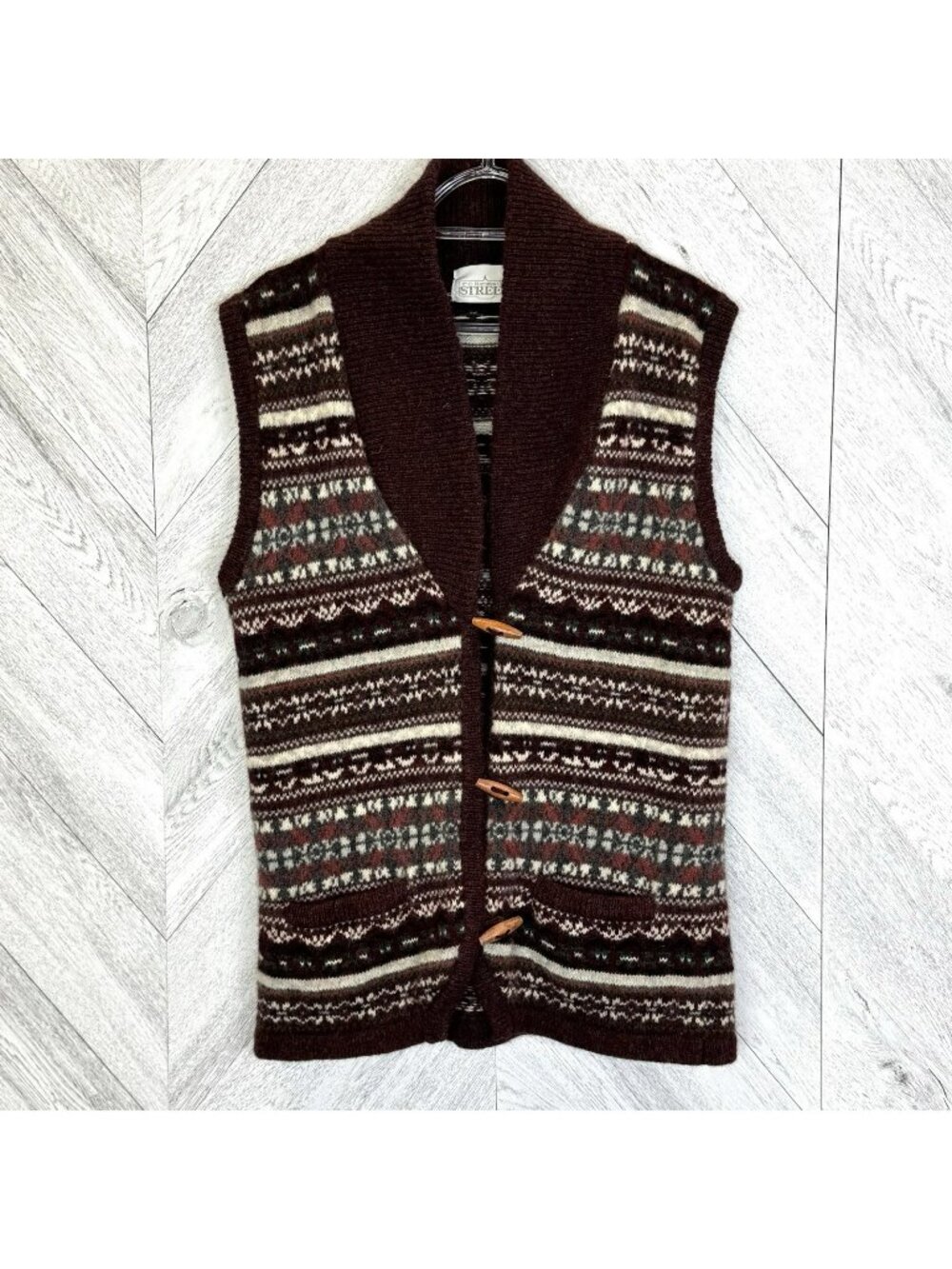 Vintage 100% Shetland Wool Shawl Collar Sweater Vest Toggle Cottagcore Medium
